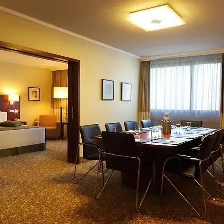Hotel Courtyard By Marriott Seestern 4*