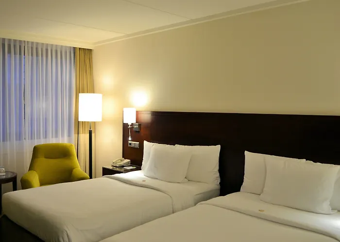 Hotel Courtyard By Marriott Seestern