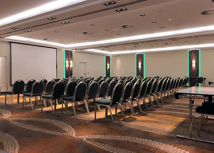 Courtyard By Marriott Seestern Hotel Düsseldorf