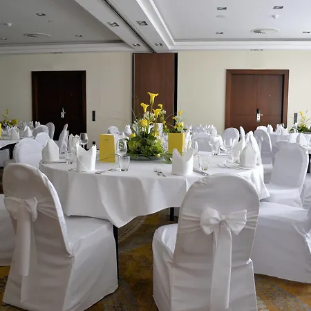 كورتيارد باي ماريوت زيشترن 4* دوسلدورف