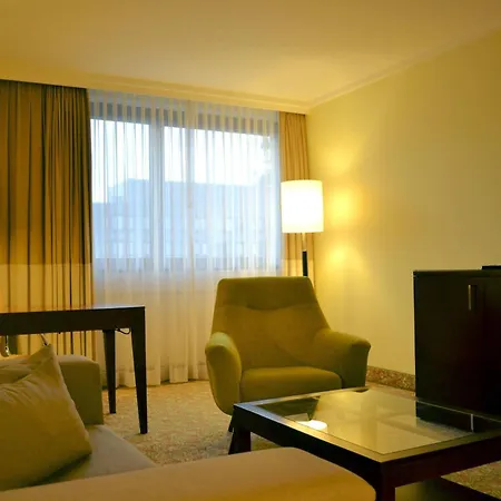 Courtyard By Marriott Seestern Szálloda 4*