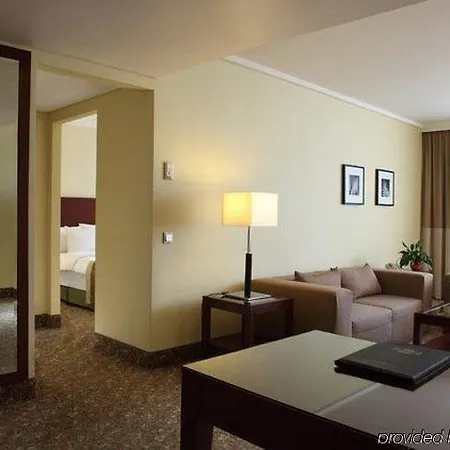 Courtyard By Marriott Seestern Hotel Dusseldorf