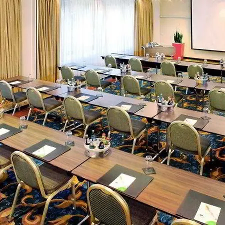 كورتيارد باي ماريوت زيشترن 4* دوسلدورف