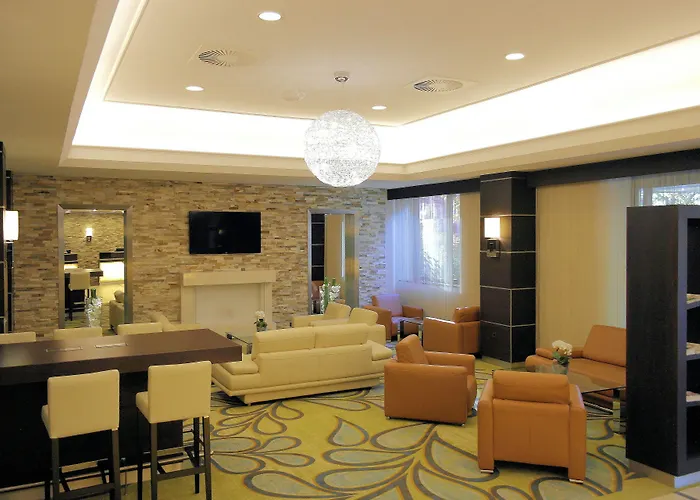 Courtyard By Marriott Seestern