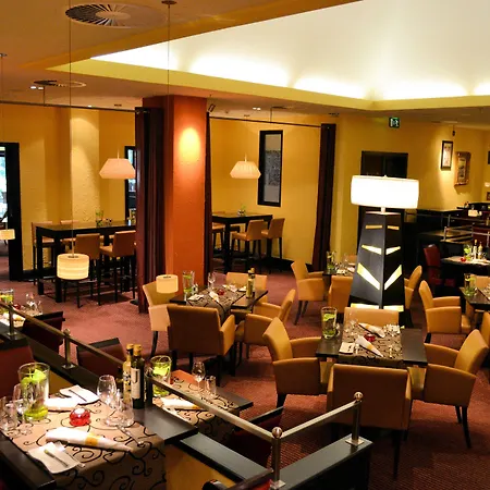 מלון Courtyard By Marriott Seestern 4*