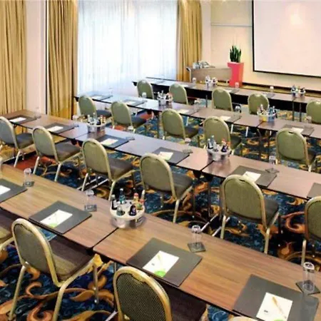 מלון Courtyard By Marriott Seestern