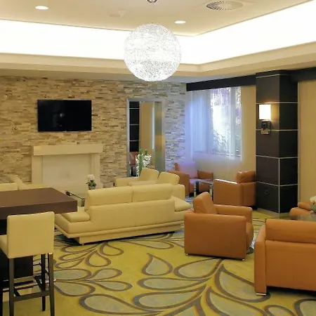 Courtyard By Marriott Seestern