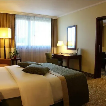 Courtyard By Marriott Seestern מלון