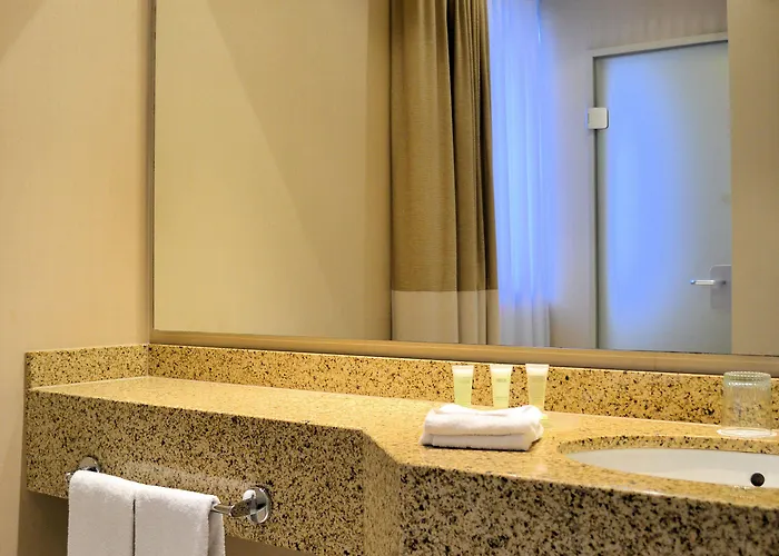 Courtyard By Marriott Seestern Hotel Düsseldorf