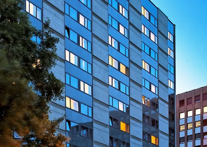 Hotel Courtyard By Marriott Seestern 4*