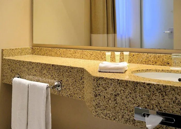 Courtyard By Marriott Seestern