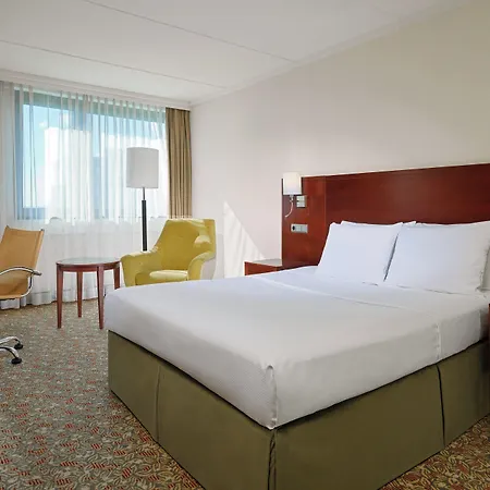 Courtyard By Marriott Seestern Szálloda